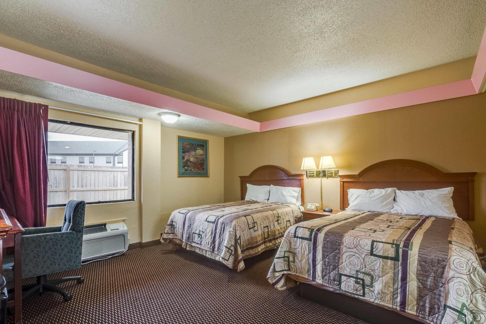 Travelers Inn Midwest City Exterior foto