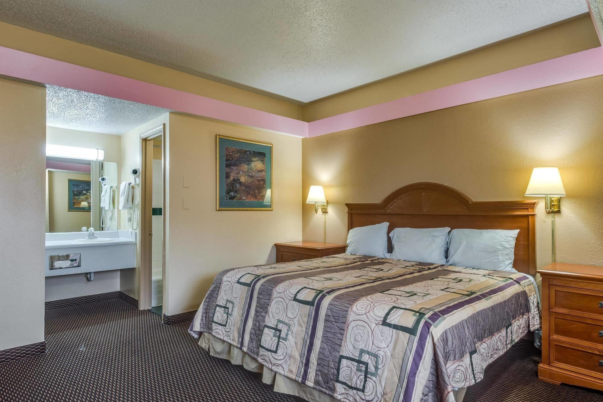 Travelers Inn Midwest City Exterior foto
